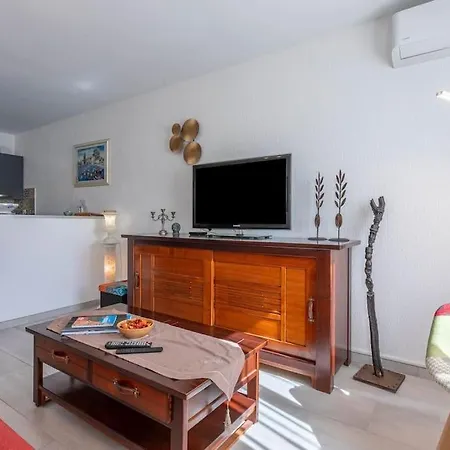 Rez 65m2 5 Min Centre Plages * Saint-Raphael (Var)